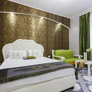  Апартаменты Leopolli Near Opera House